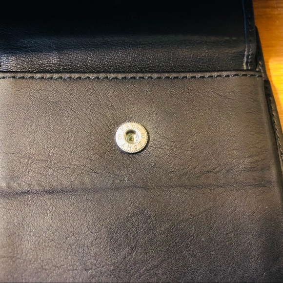 🤩🤩Authentic Gucci Wallet🤩🤩 - Picture 8 of 9